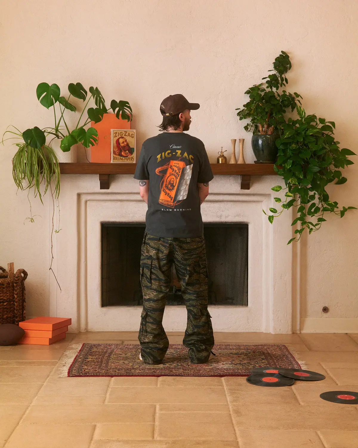ZIG-ZAG FRENCH ORANGE T-SHIRT - VINTAGE BLACK - Image 3