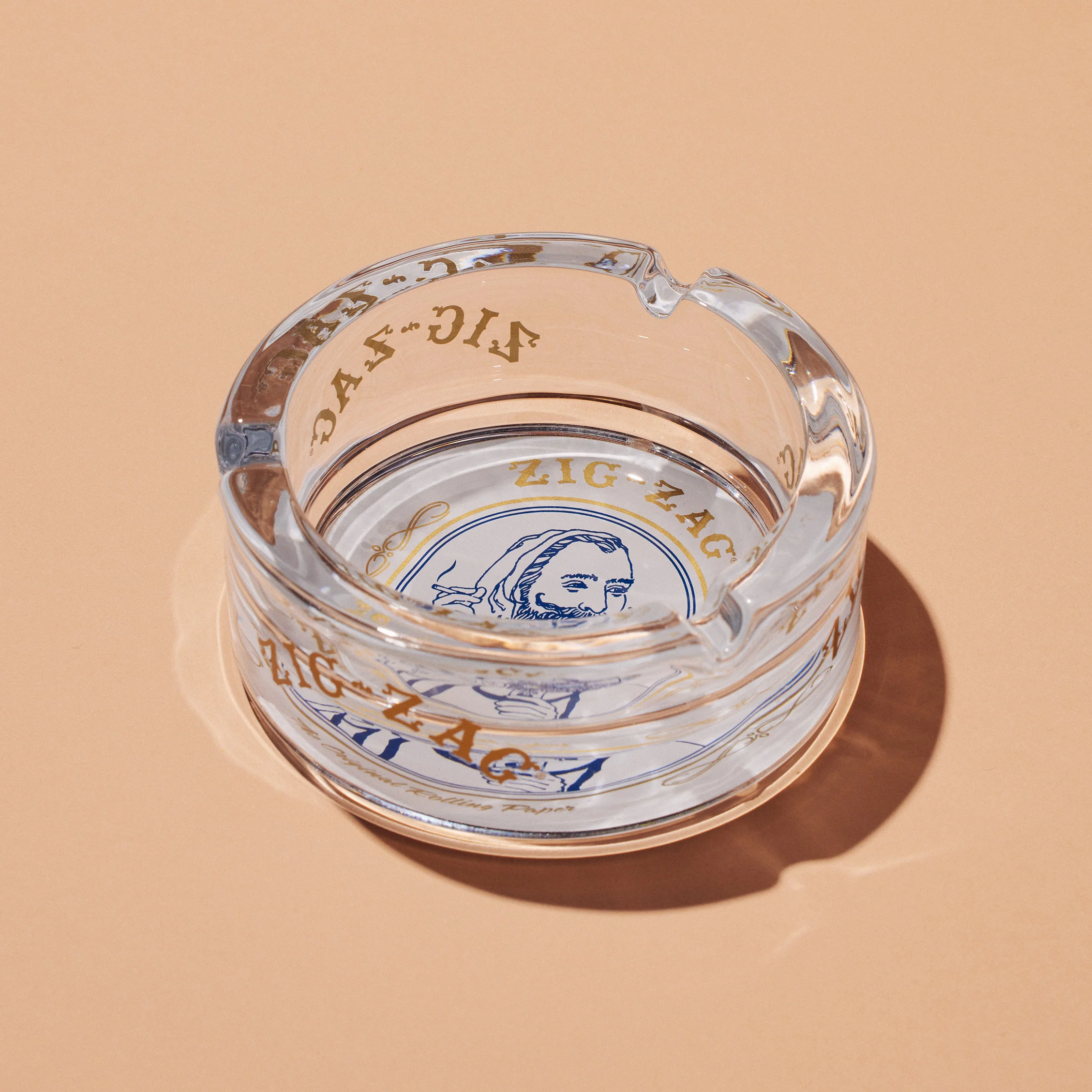Zig-Zag Glass Ashtray - Classic - Image 2